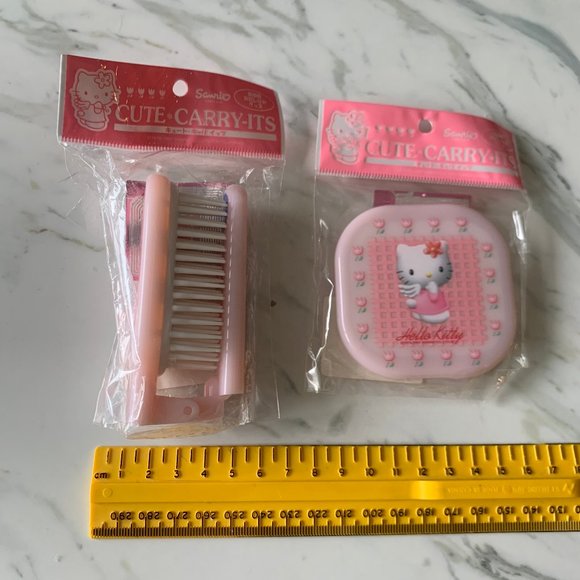 vintage 1997 hello kitty unopened brand new pocket mirror + comb - Picture 1 of 8